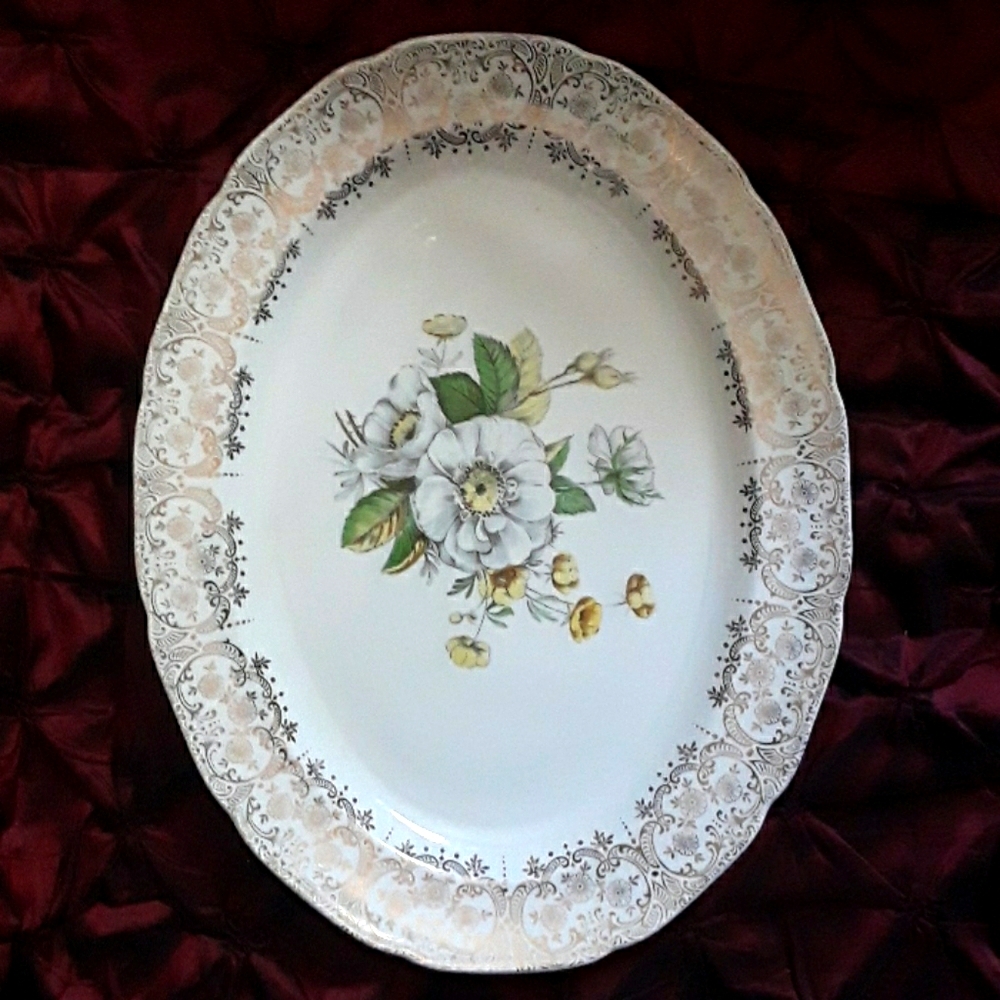 Royal Queen 22k gold serving platter